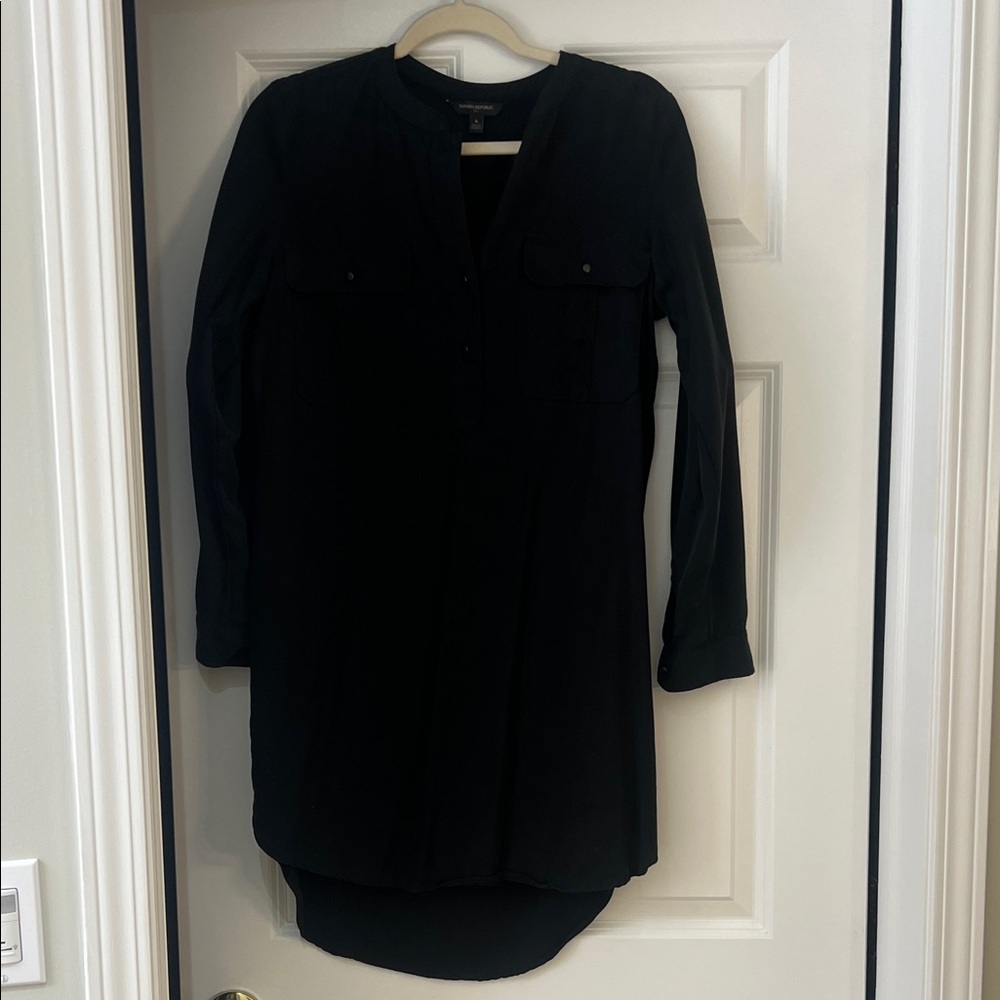 Banana Republic Black Long Sleeve Women's Top
